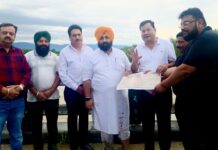 ਪੰਜਾਬ ਅਨ-ਏਡਿਡ ਕਾਲਜ ਐਸੋਸੀਏਸ਼ਨ ਨੇ ਪੰਜਾਬ ਹੜ੍ਹ ਰਾਹਤ ਕਾਰਜਾਂ ਲਈ 11 ਲੱਖ ਰੁਪਏ ਦਿੱਤੇ