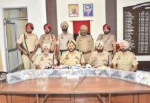 ਸਰਹੱਦ ਪਾਰੋਂ ਚਲਾਏ ਜਾ ਰਹੇ ਹਥਿਆਰ ਤਸਕਰੀ ਮਾਡਿਊਲ ਦਾ ਪਰਦਾਫ਼ਾਸ਼ ; 10 ਪਿਸਤੌਲਾਂ, 2.5 ਲੱਖ ਰੁਪਏ ਹਵਾਲਾ ਰਾਸ਼ੀ ਸਮੇਤ ਤਿੰਨ ਗ੍ਰਿਫ਼ਤਾਰ