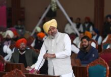 ਵਿੱਤ ਮੰਤਰੀ ਹਰਪਾਲ ਸਿੰਘ ਚੀਮਾ ਵੱਲੋਂ ਸ੍ਰੀ ਅਨੰਦਪੁਰ ਸਾਹਿਬ ਵਿਖੇ ਸੱਦੇ ਇਤਿਹਾਸਕ ਵਿਧਾਨ ਸਭਾ ਇਜਲਾਸ ਦੌਰਾਨ ਸ੍ਰੀ ਗੁਰੂ ਤੇਗ਼ ਬਹਾਦਰ ਜੀ ਨੂੰ ਸ਼ਰਧਾਂਜਲੀ