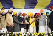 *ਸ਼੍ਰੋਮਣੀ ਗੁਰਦੁਆਰਾ ਪ੍ਰਬੰਧਕ ਕਮੇਟੀ ਦੇ ਪ੍ਰਧਾਨ ਗੁਰੂ ਸਾਹਿਬਾਨ ਦੇ ਸਿਪਾਹੀ ਬਣਨ ਦੀ ਬਜਾਏ ਸੁਖਬੀਰ ਬਾਦਲ ਦੇ ਸਿਪਾਹੀ ਬਣੇ ਹੋਏ ਹਨ ਜੋ ਪੰਥ ਲਈ ਬਹੁਤ ਮੰਦਭਾਗਾ-ਮੁੱਖ ਮੰਤਰੀ ਭਗਵੰਤ ਸਿੰਘ ਮਾਨ*