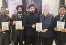 ਨਿੱਕੀਆਂ ਕਰੂੰਬਲਾਂ ਦਾ ਨਵ ਵਰਸ਼ ਵਿਸ਼ੇਸ਼ ਅੰਕ ਡਾ. ਇਸ਼ਾਂਕ ਕੁਮਾਰ ਨੇ ਜਾਰੀ ਕੀਤਾ