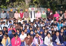 ਸਪੀਕਰ ਨੇ ਆਪਣੀ ਰਿਹਾਇਸ਼ ਵਿਖੇ ਪੀਐਮ ਸ੍ਰੀ ਸਰਕਾਰੀ ਸੀਨੀਅਰ ਸੈਕੰਡਰੀ ਸਕੂਲ, ਗੋਧੇਵਾਲਾ (ਮੋਗਾ) ਦੇ ਵਿਦਿਆਰਥੀਆਂ ਨਾਲ ਕੀਤੀ ਗੱਲਬਾਤ