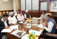 1962, 1965 ਅਤੇ 1971 ਦੀਆਂ ਜੰਗਾਂ ਵਿੱਚ ਸ਼ਹੀਦ ਸੈਨਿਕਾਂ ਦੇ ਪਰਿਵਾਰਾਂ ਨੂੰ ਮੁਆਵਜ਼ਾ ਦੇਣ ਸਬੰਧੀ ਮੋਹਿੰਦਰ ਭਗਤ ਵੱਲੋਂ ਅਧਿਕਾਰੀਆਂ ਨਾਲ ਵਿਸ਼ੇਸ਼ ਮੀਟਿੰਗ