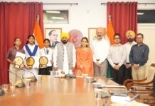 ਪੰਜਾਬ ਦੀਆਂ ਧੀਆਂ ਨੇ ‘ਸਿੱਖਿਆ ਕ੍ਰਾਂਤੀ’ ਵਿੱਚ ਮੋਹਰੀ ਭੂਮਿਕਾ ਨਿਭਾਈ, ਪੰਜਾਬ ਸਕੂਲ ਸਿੱਖਿਆ ਬੋਰਡ ਦੇ ਅੱਠਵੀਂ ਜਮਾਤ ਦੇ ਨਤੀਜਿਆਂ ਵਿੱਚ ਪਹਿਲੇ 20 ਵਿੱਚੋਂ 19 ਸਥਾਨ ਪ੍ਰਾਪਤ ਕੀਤੇ: ਮੁੱਖ ਮੰਤਰੀ ਭਗਵੰਤ ਸਿੰਘ ਮਾਨ