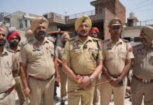 ਜ਼ਿਲ੍ਹਾ ਅਤੇ ਪੁਲਿਸ ਪ੍ਰਸ਼ਾਸਨ ਵੱਲੋਂ ਵੱਡੀ ਕਾਰਵਾਈ; ਸਥਾਨਕ ਰਾਮ ਨਗਰ ਬਸਤੀ ਵਿਖੇ ਨਜਾਇਜ ਜਾਇਦਾਦ/ਉਸਾਰੀ ਉੱਤੇ ਚੱਲਿਆ ਪੀਲਾ ਪੰਜਾ