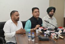 ‘ਮੁੱਖ ਮੰਤਰੀ ਰੌਸ਼ਨ ਪੰਜਾਬ ਯੋਜਨਾ’ ਤਹਿਤ ਪੰਜਾਬ ਦੇ 13,000 ਪਿੰਡਾਂ ਨੂੰ ਸੋਲਰ ਐਲ.ਈ.ਡੀ. ਲਾਈਟਾਂ ਨਾਲ ਕੀਤਾ ਜਾਵੇਗਾ ਰੌਸ਼ਨ : ਅਮਨ ਅਰੋੜਾ