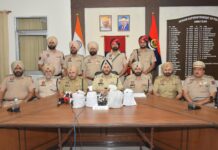 *ਸਰਹੱਦ ਪਾਰੋਂ ਨਸ਼ੀਲੇ ਪਦਾਰਥਾਂ ਦੀ ਤਸਕਰੀ ਵਾਲੇ ਕਾਰਟੇਲਾਂ ਨਾਲ ਸਬੰਧਤ ਪੰਜ ਵਿਅਕਤੀ 7 ਕਿਲੋ ਹੈਰੋਇਨ ਸਮੇਤ ਅੰਮ੍ਰਿਤਸਰ ਤੋਂ ਗ੍ਰਿਫ਼ਤਾਰ*