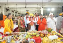 ਦਿਵਯ ਜਯੋਤੀ ਜਾਗ੍ਰਿਤੀ ਸੰਸਥਾਨ ਦੇ ਦੁਆਰਾ ਜੰਡਿਆਲਾ ਗੁਰੂ ਸਥਿਤ ਸ਼੍ਰੀ ਰਘੁਨਾਥ ਮੰਦਿਰ ਡਾਲਿਆਣਾ ਵਿੱਚ ਮਾਤਾ ਦੀ ਚੌਂਕੀ ਦਾ ਆਯੋਜਨ ਕੀਤਾ ਗਿਆ।