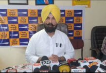 ਪੈਟਰੋਲ-ਡੀਜ਼ਲ ਕੀਮਤਾਂ ਵਿੱਚ ਵਾਧੇ ਨਾਲ ਆਮ ਆਦਮੀ ਦੀ ਕਮਰ ਟੁੱਟੀ, ਕੇਂਦਰ ਸਰਕਾਰ ਮਹਿੰਗਾਈ ਰੋਕਣ ਵਿੱਚ ਫੇਲ੍ਹ: ਕੁਲਵੰਤ ਸਿੰਘ ਸਿੱਧੂ