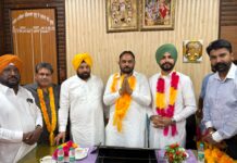 ਕੈਬਨਿਟ ਮੰਤਰੀ ਹਰਭਜਨ ਸਿੰਘ ਈ.ਟੀ.ਓ. ਨੇ ਨਵੇਂ ਚੁਣੇ ਪ੍ਰਧਾਨ ਅਤੇ ਵਾਈਸ ਪ੍ਰਧਾਨ ਨੂੰ ਦਿੱਤੀ ਵਧਾਈ