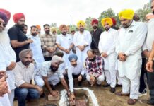 ਓ.ਐਸ.ਡੀ. ਸੁਖਵੀਰ ਸਿੰਘ ਨੇ ਪਿੰਡ ਮੀਮਸਾ ਵਿਖੇ ਇੱਕ ਕਰੋੜ ਰੁਪਏ ਦੀ ਲਾਗਤ ਨਾਲ ਬਣਨ ਵਾਲੇ ਹਾਕੀ ਐਸਟ੍ਰੋਟਰਫ ਦਾ ਕੰਮ ਕਰਵਾਇਆ ਸ਼ੁਰੂ